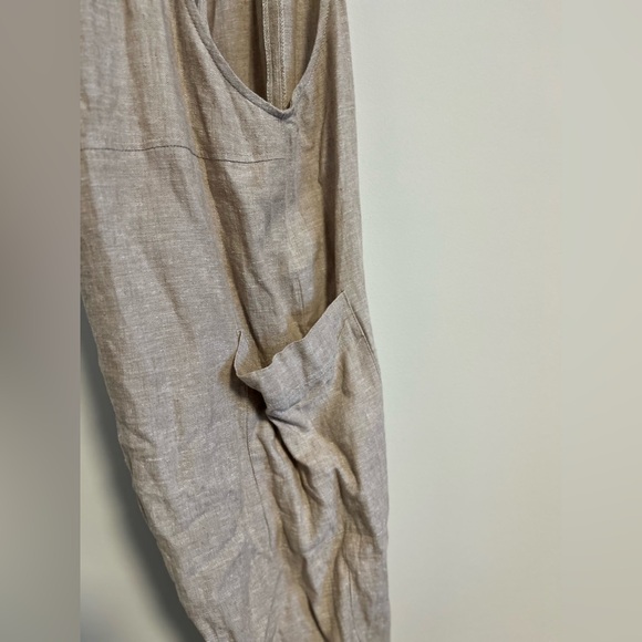 Neutral linen blend twik overalls ๐ค - Picture 9 of 9